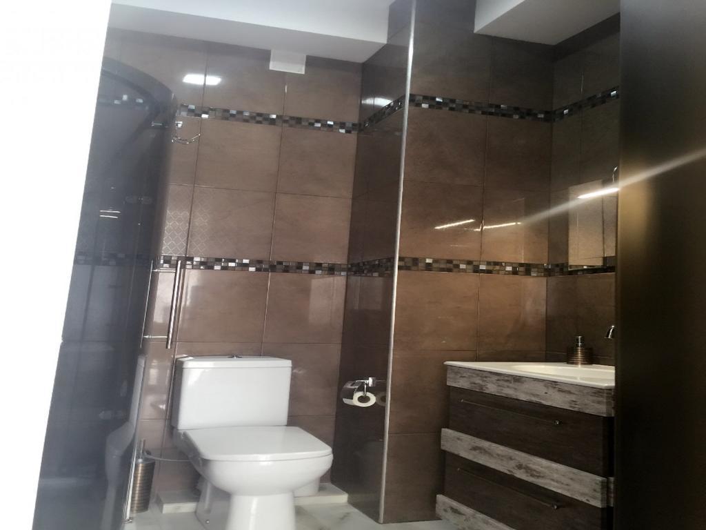 Living Md Heart Of The Center Apartment คีชีเนา ภายนอก รูปภาพ